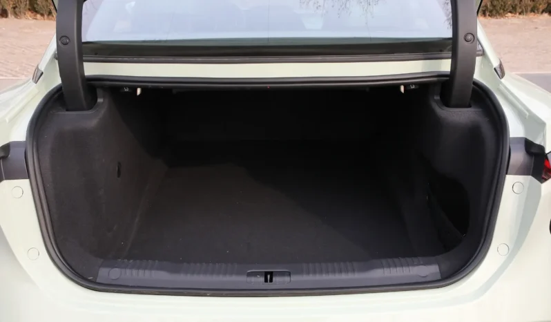 
								Hongqi EH7 full									