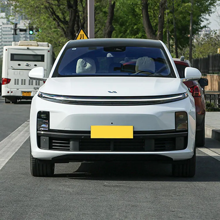 imgi_107_China-New-Energy-Electric-Li-Auto-L7-2023-Ideal-Li-Lixiang-L7 New Energy Electric Li Auto L7 2026 – Wholesale Price From China | Fuel-Efficient Chinese Cars for Sale - Image 1