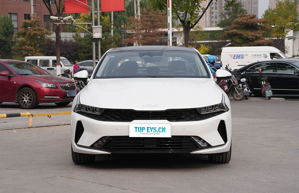 imgi_3_1_3(18) 2026 Kia K5 – Buy Direct From China | Chinese Cars with Sea Freight Shipping - Image 1